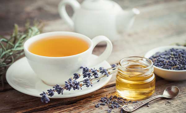 Discover the benefits of a cup of lavender tea